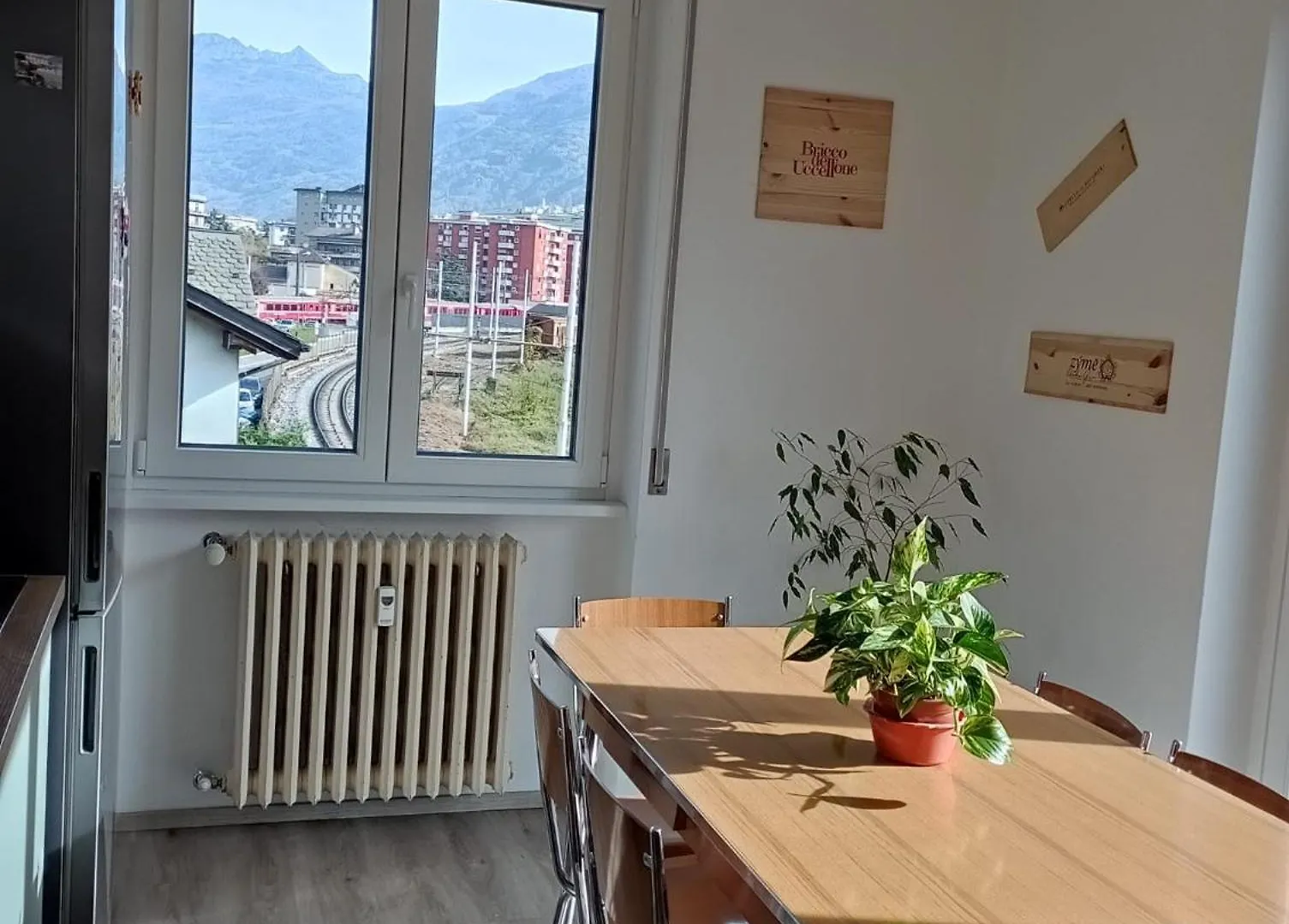 Tirano Express Apartments 2P Privat bolig